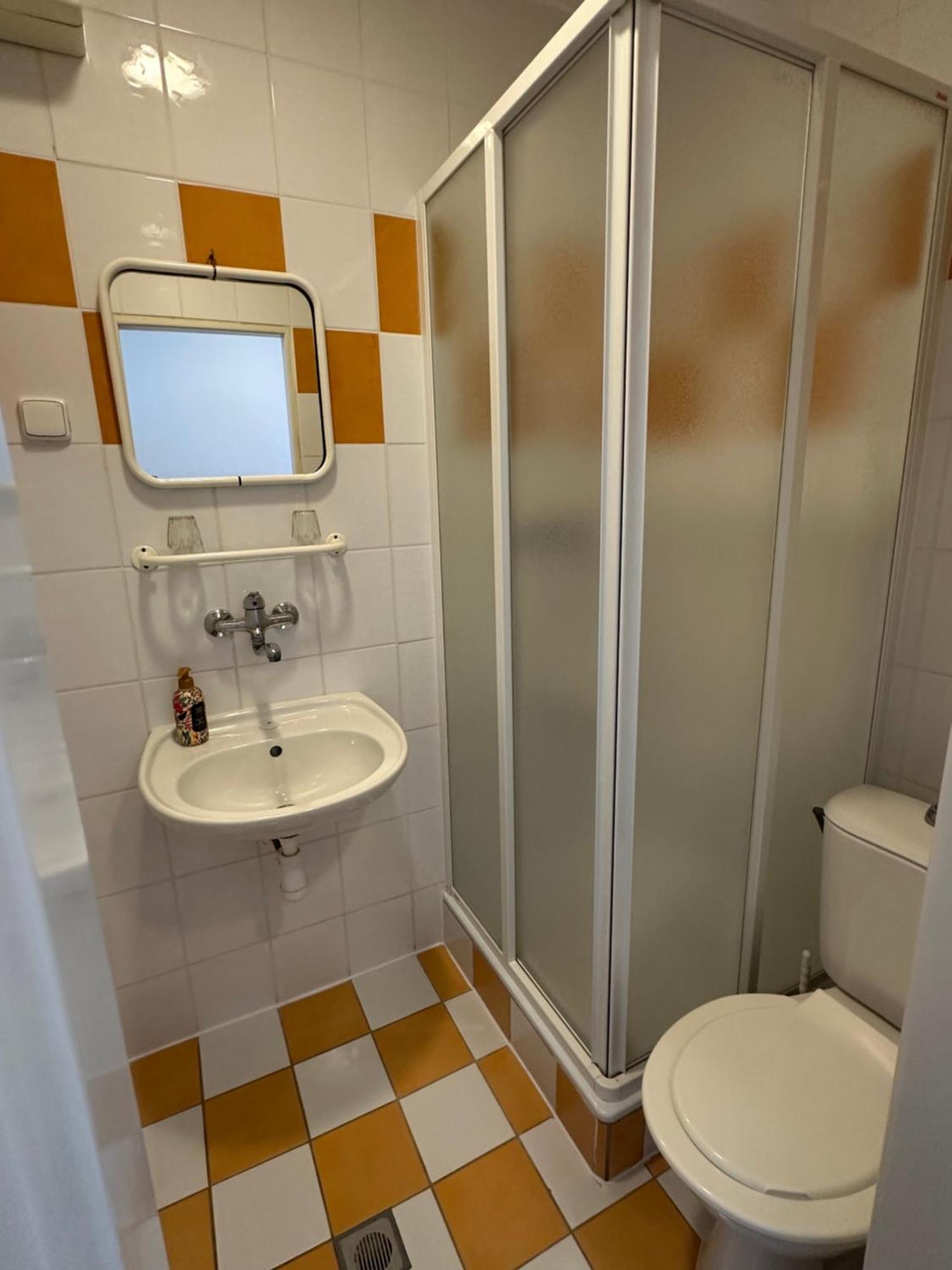 Hotel Remy Bratislava Buitenkant foto
